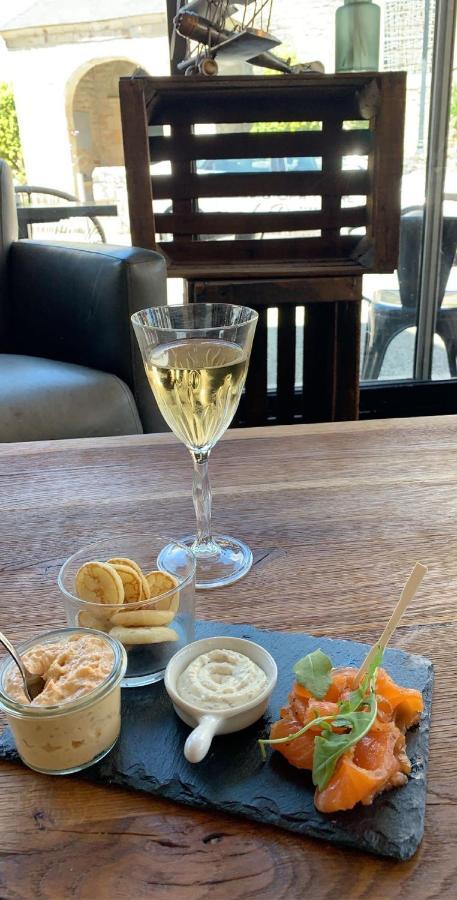 Hotel Restaurant La Voile - Le Dock'Er Locmariaquer Εξωτερικό φωτογραφία