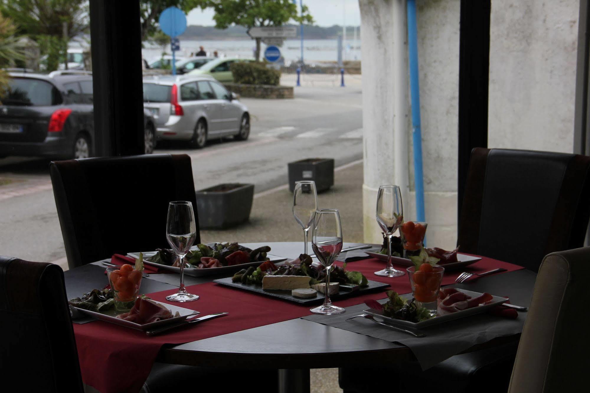 Hotel Restaurant La Voile - Le Dock'Er Locmariaquer Εξωτερικό φωτογραφία